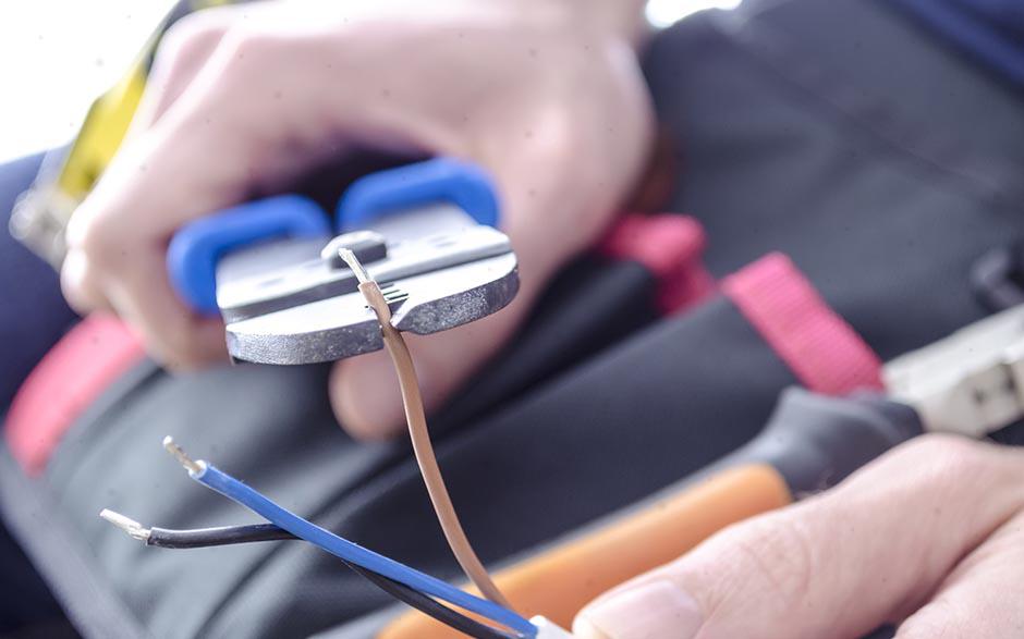 recherche travail électricien bâtiment Bourg-la-Reine